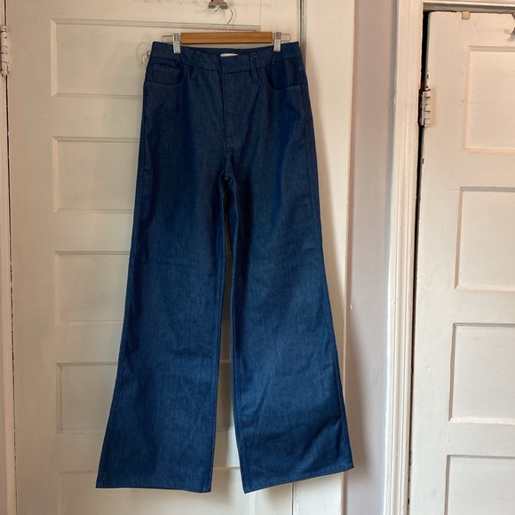 Good American Good Skate TrueBlue001 High Rise Wide Flare Leg Jeans, Size 10/30 - Picture 6 of 17